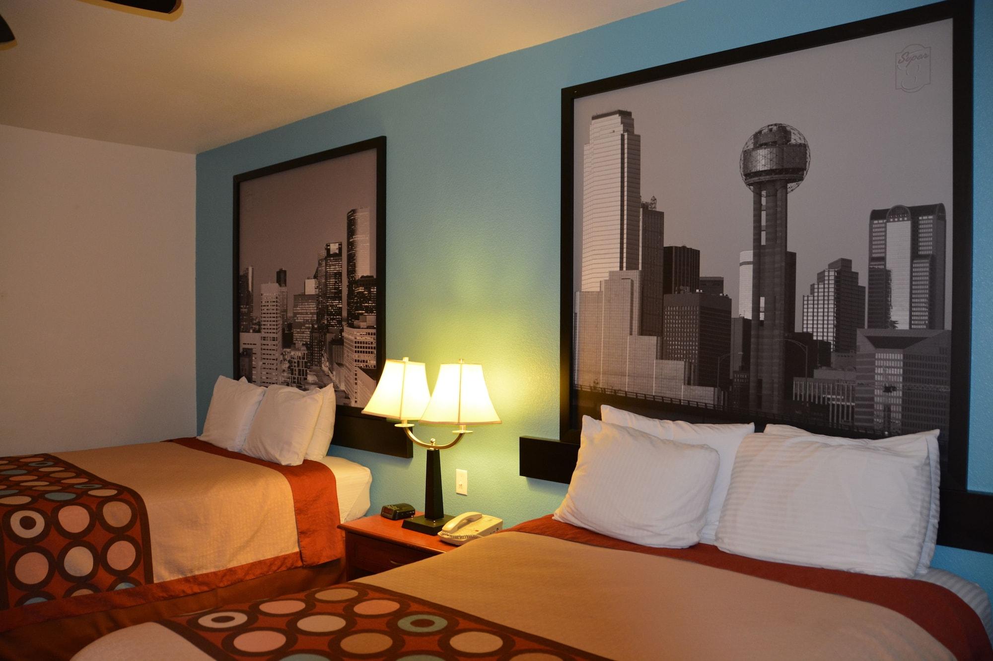 Super 8 By Wyndham Austin/Airport South Hotel Exterior photo
